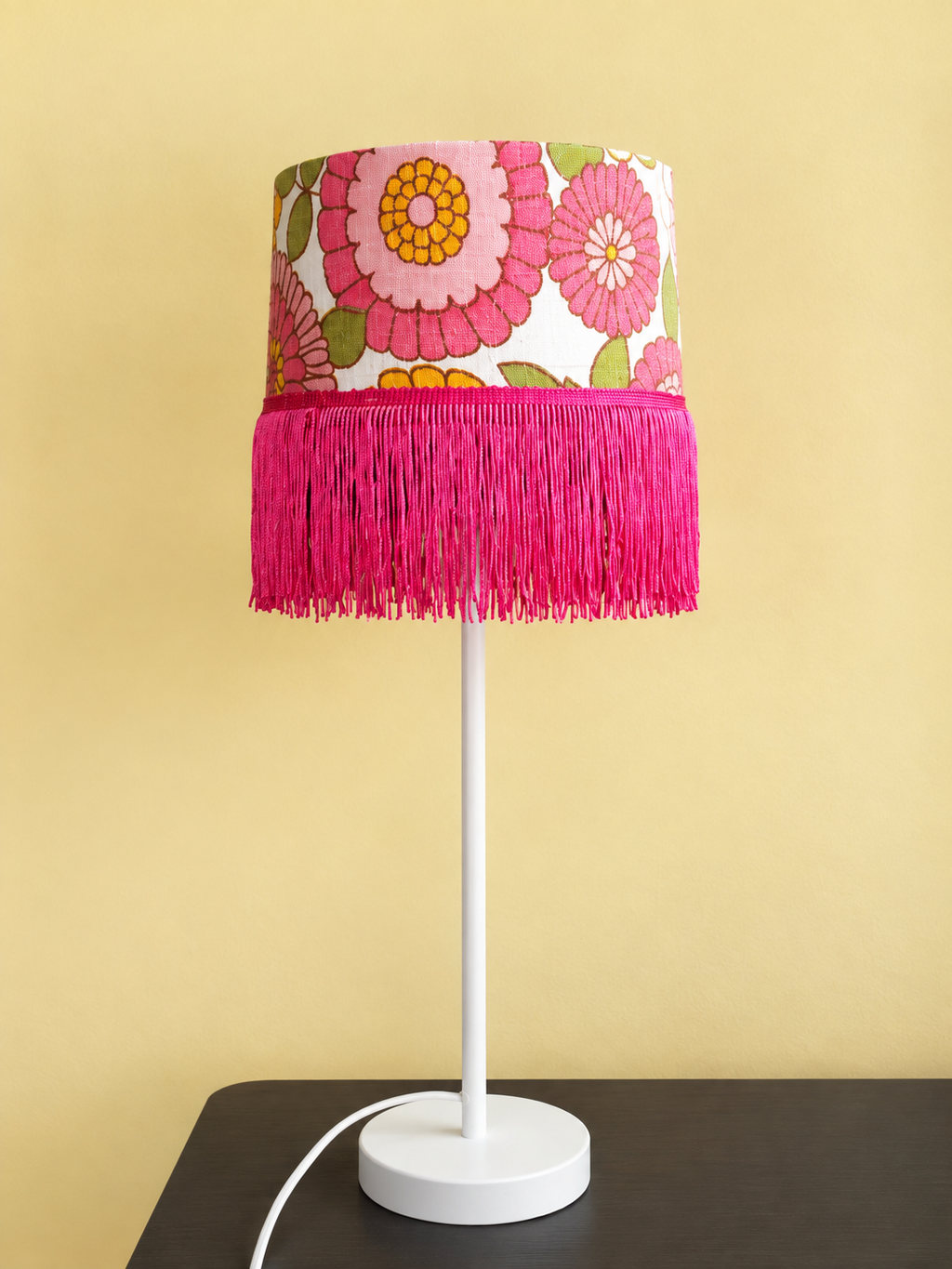 Retro Graphic Lamp